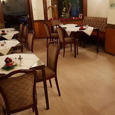 Hotel Cafe Meynen Bad Munder am Deister Bagian luar foto