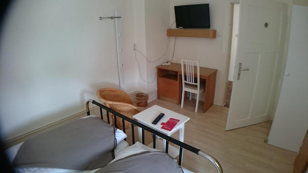 Hotel Cafe Meynen Bad Munder am Deister Bagian luar foto