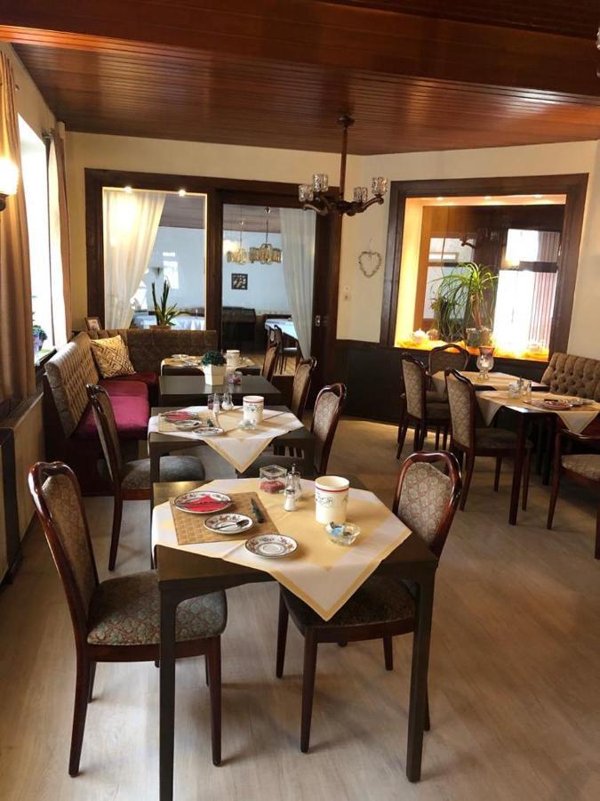 Hotel Cafe Meynen Bad Munder am Deister Bagian luar foto